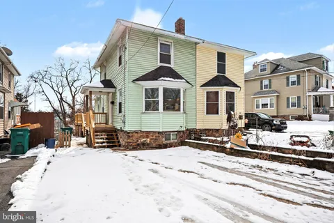 40 E Columbia Road, Enola, PA 17025 - #: PACB2050632