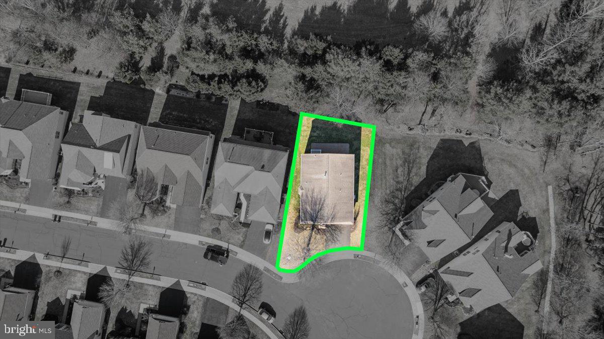 HERITAGE CR ESTS - Residential