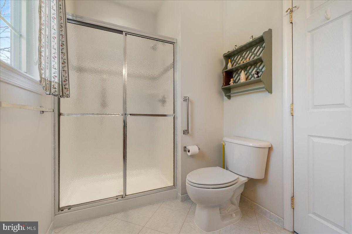 HERITAGE CR ESTS - Residential