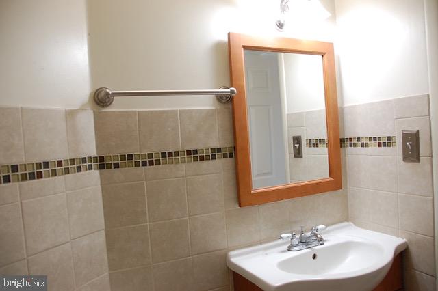 CANTON - Residential Lease