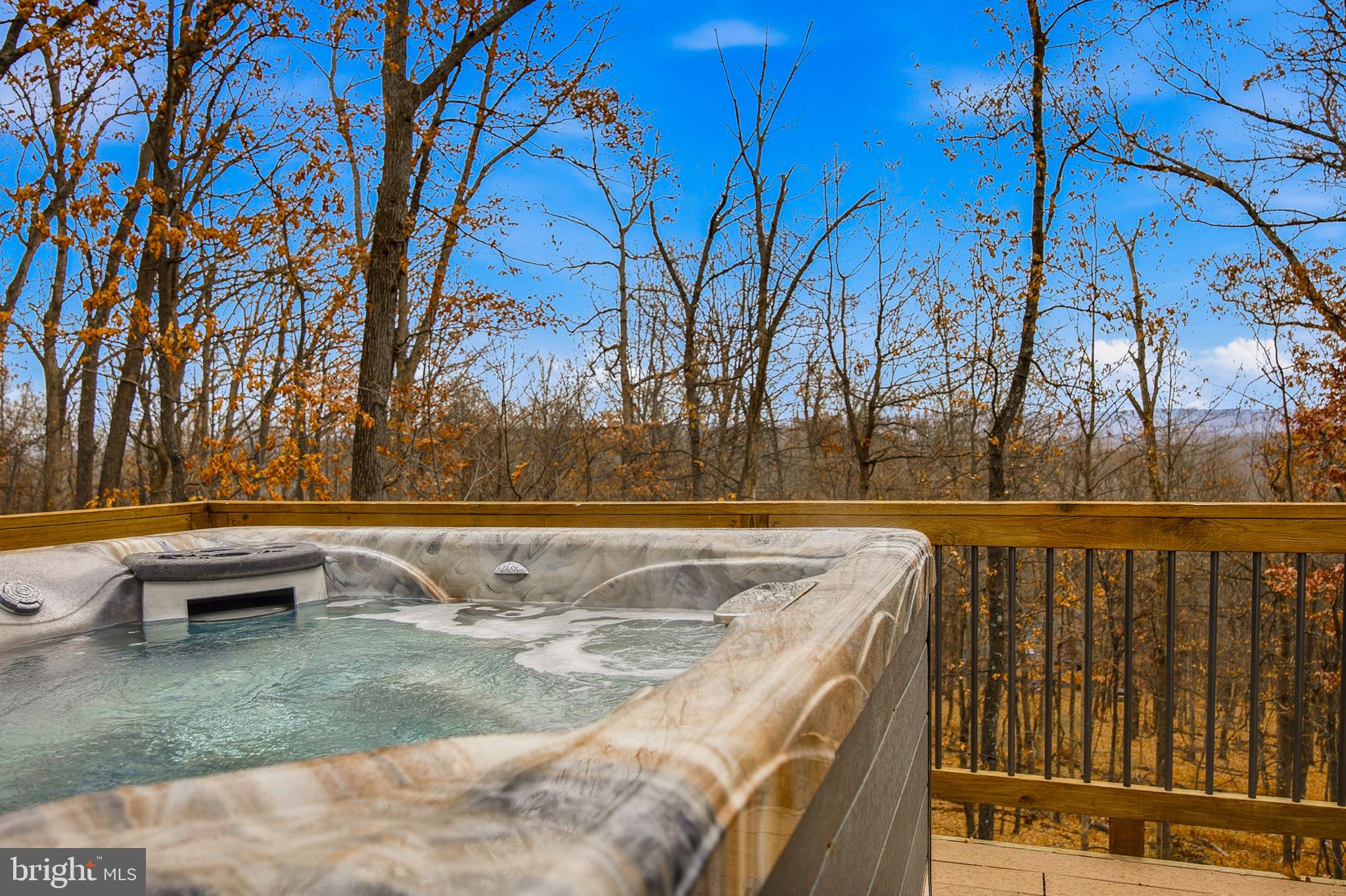 COOLFONT MOUNTAINSIDE - Residential