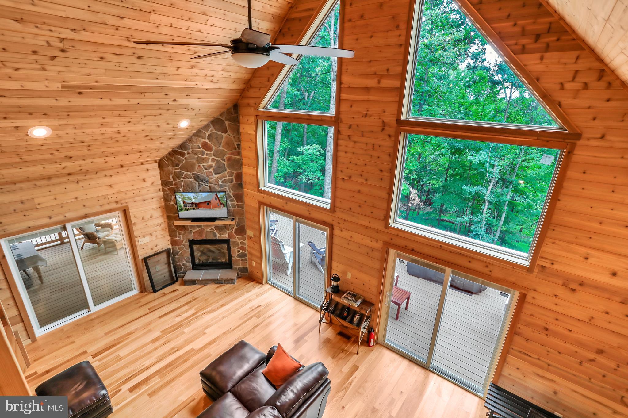 COOLFONT MOUNTAINSIDE - Residential