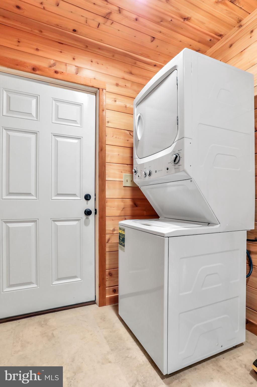 COOLFONT MOUNTAINSIDE - Residential