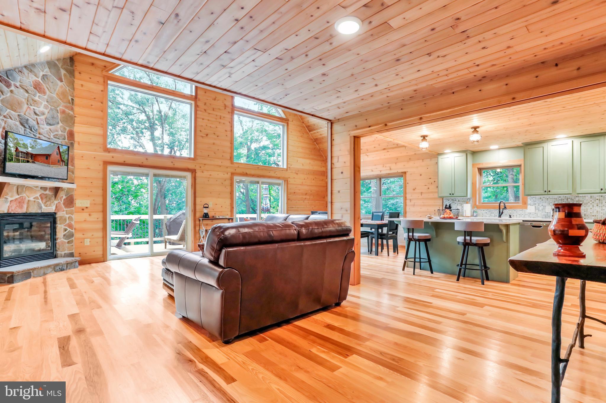 COOLFONT MOUNTAINSIDE - Residential