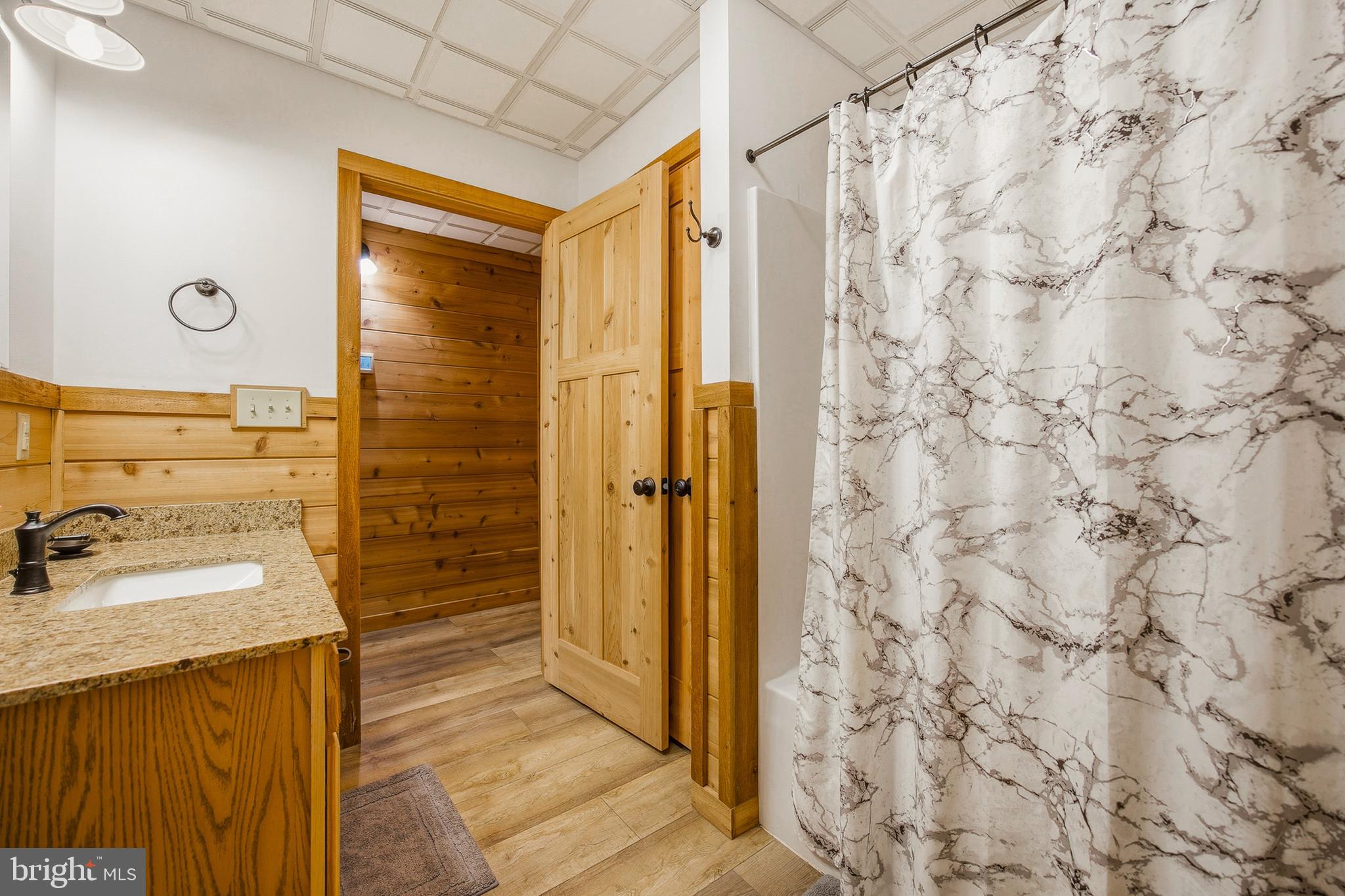 COOLFONT MOUNTAINSIDE - Residential