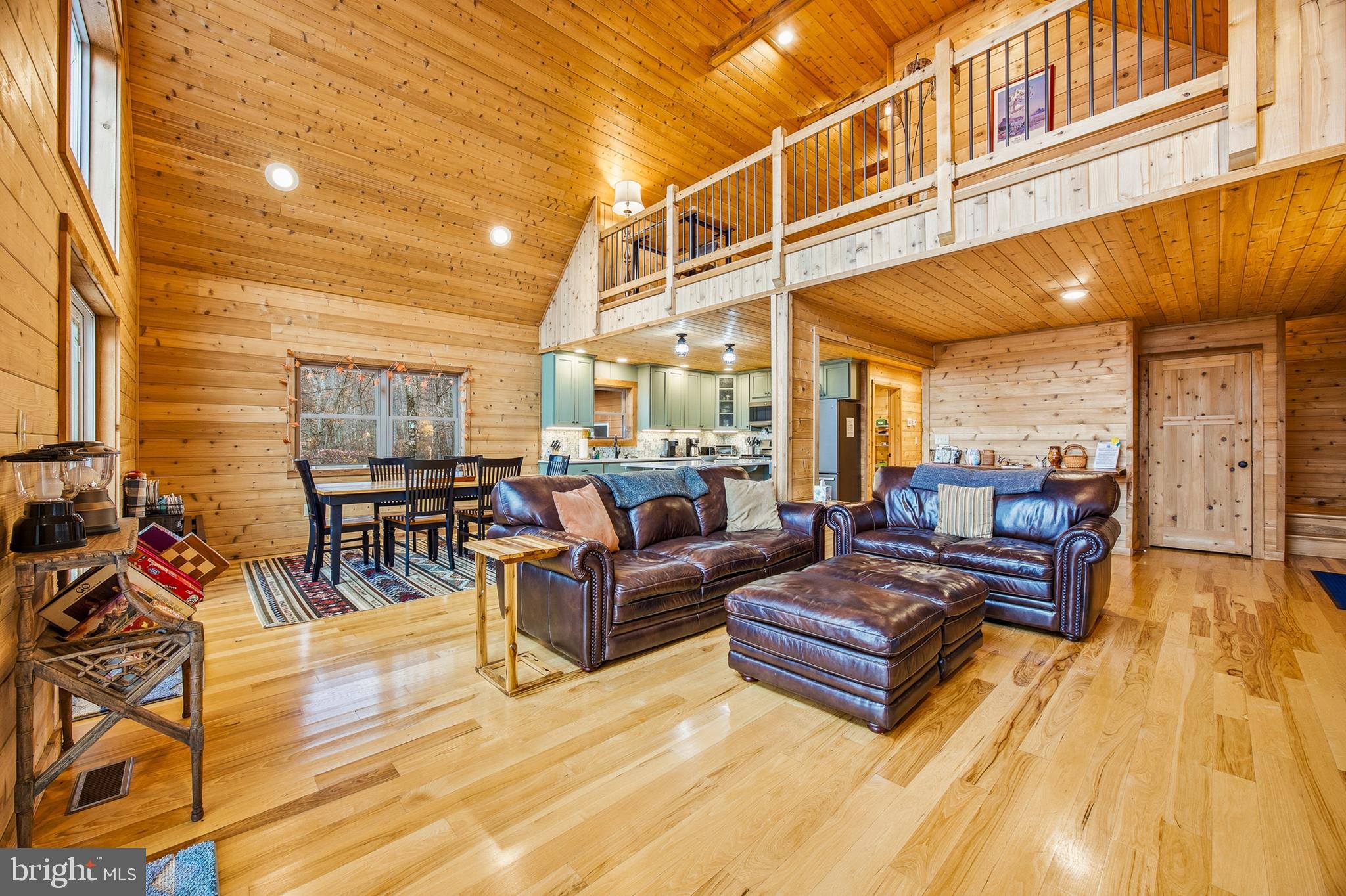 COOLFONT MOUNTAINSIDE - Residential