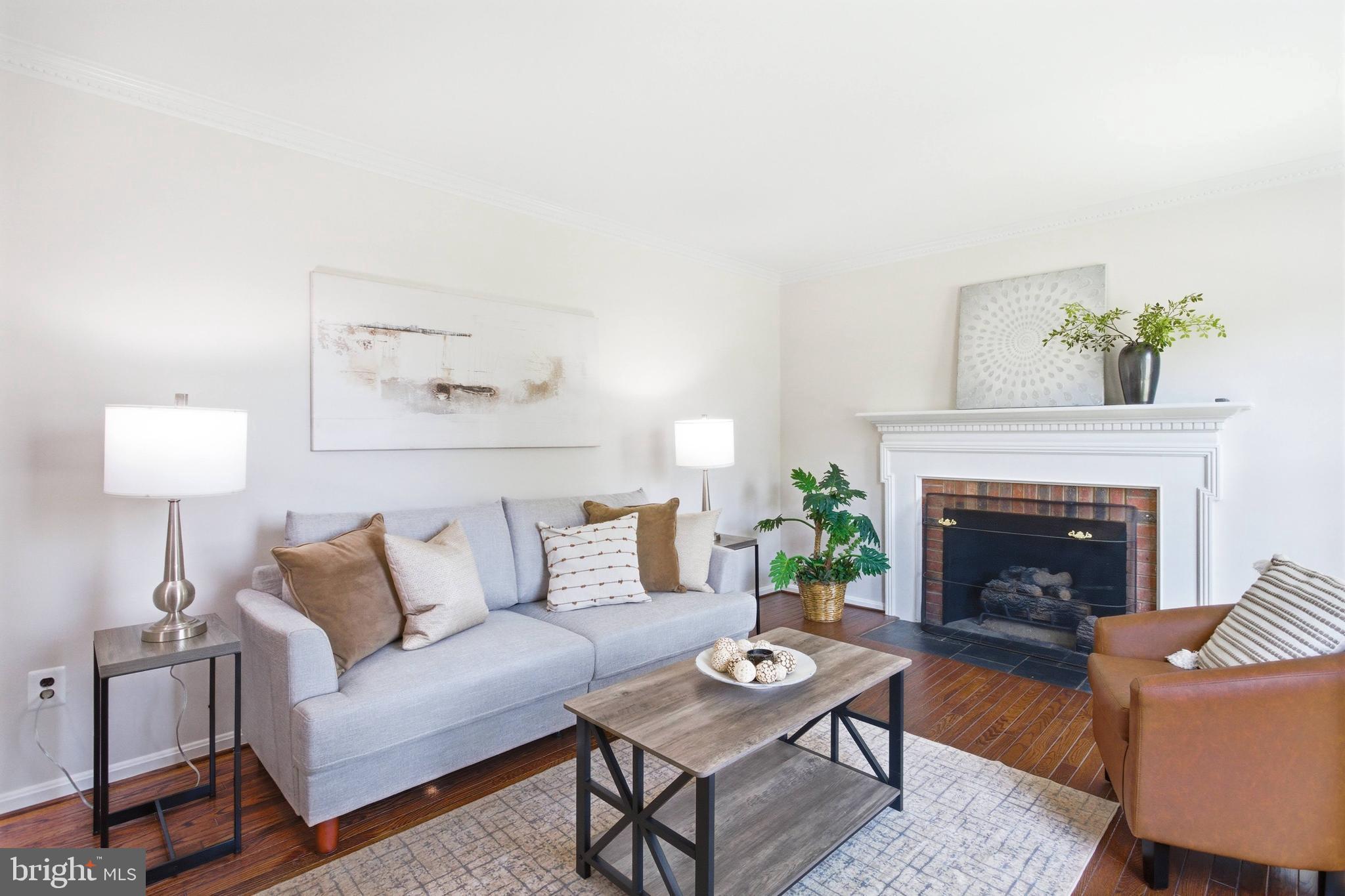 LAKE BRADDOCK - Residential