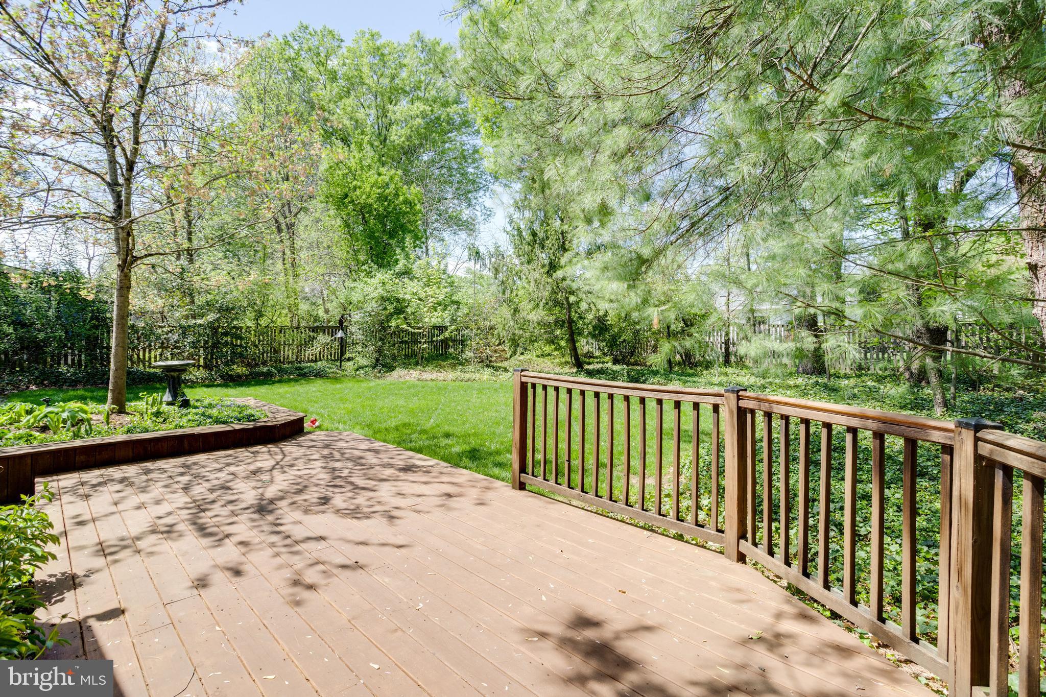 LAKE BRADDOCK - Residential