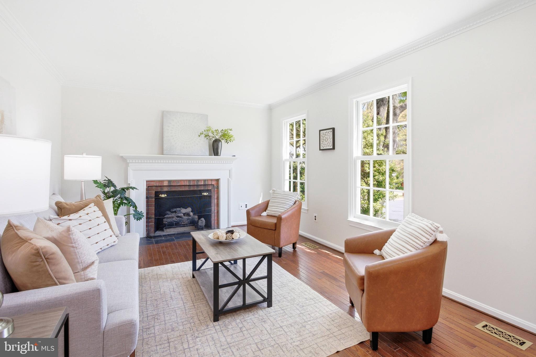 LAKE BRADDOCK - Residential