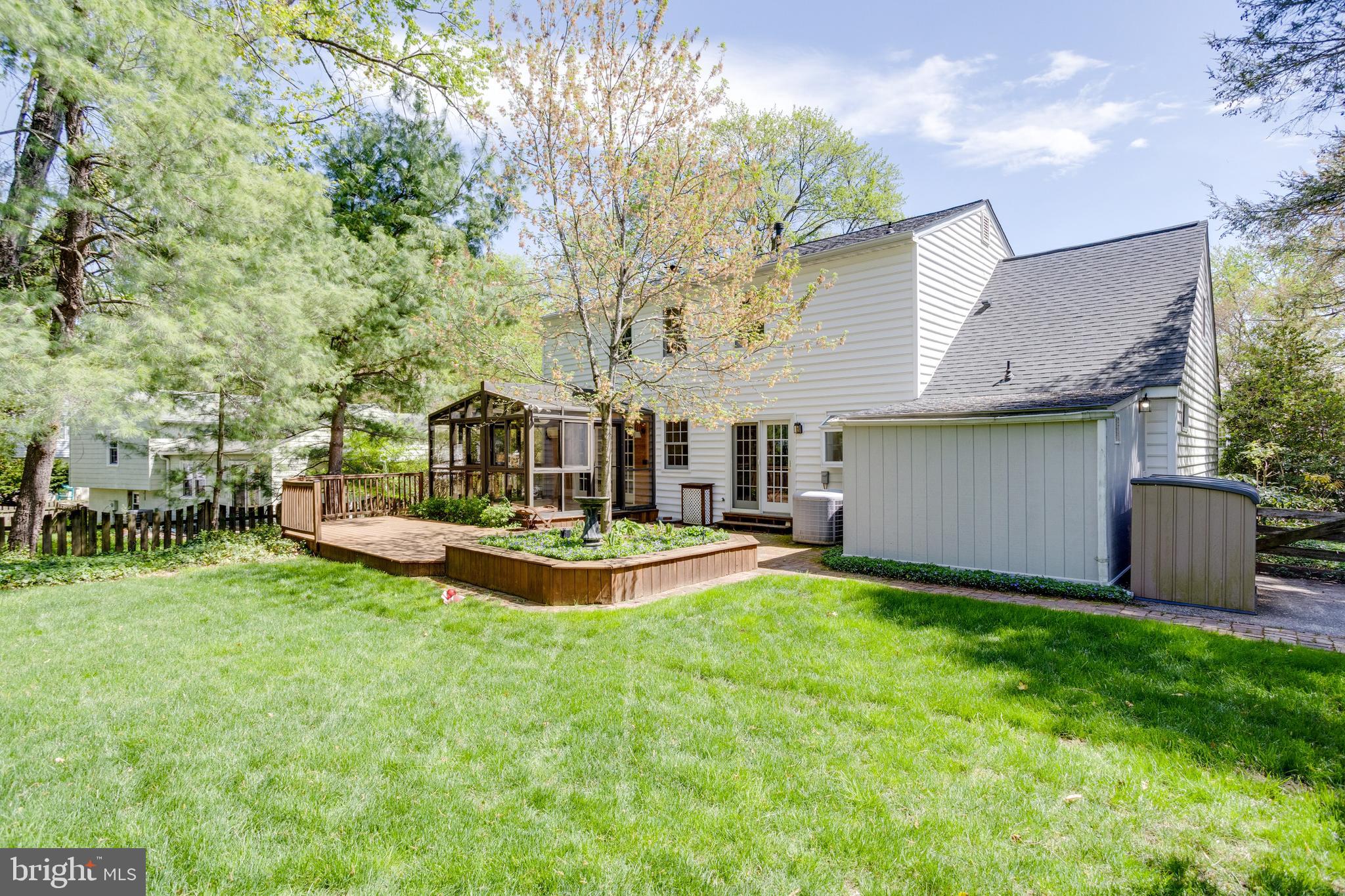 LAKE BRADDOCK - Residential