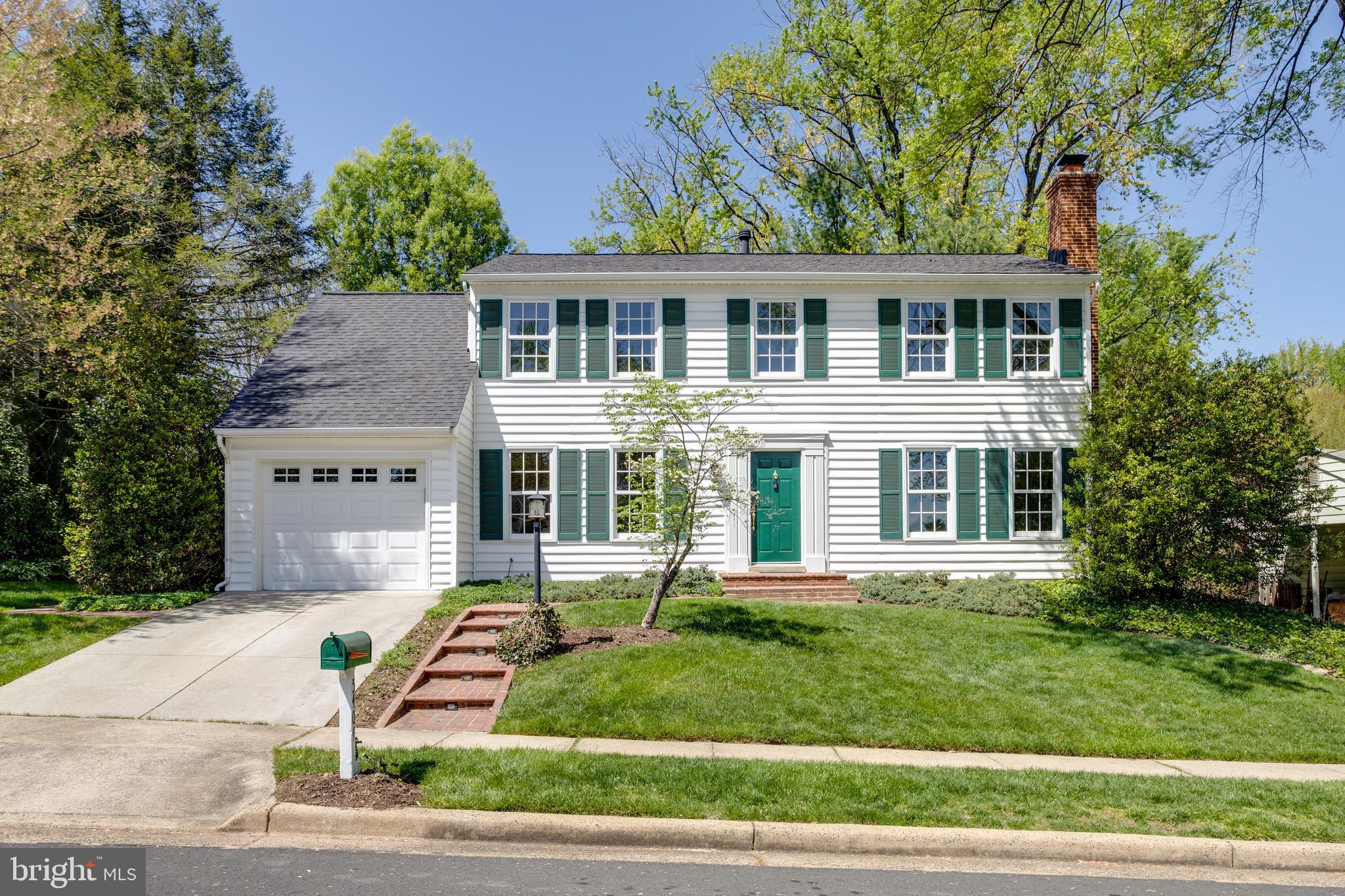 LAKE BRADDOCK - Residential