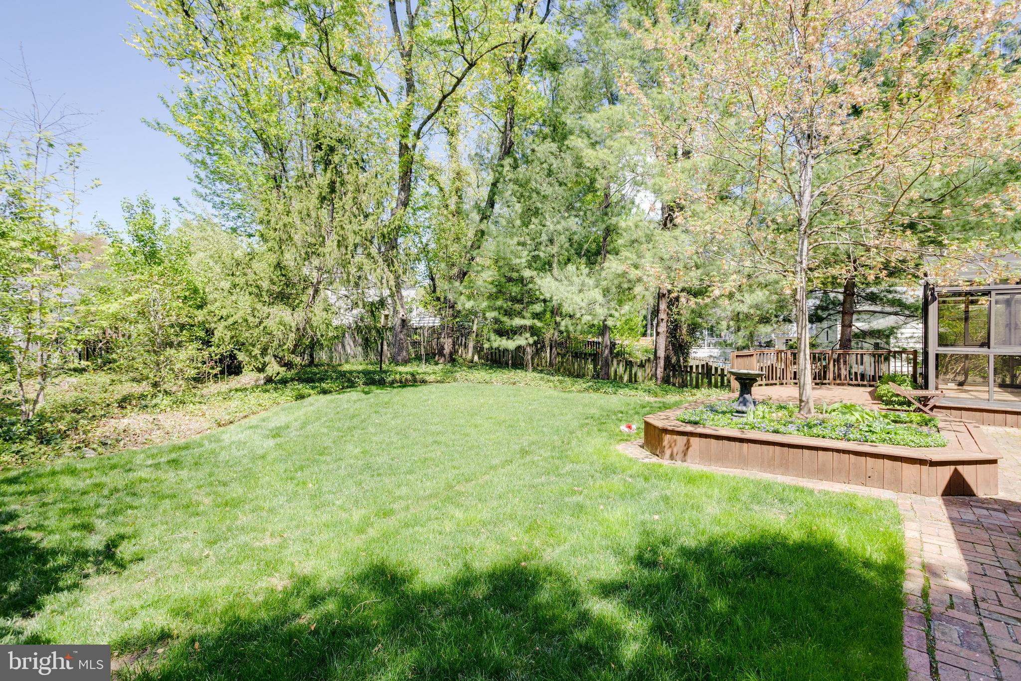 LAKE BRADDOCK - Residential