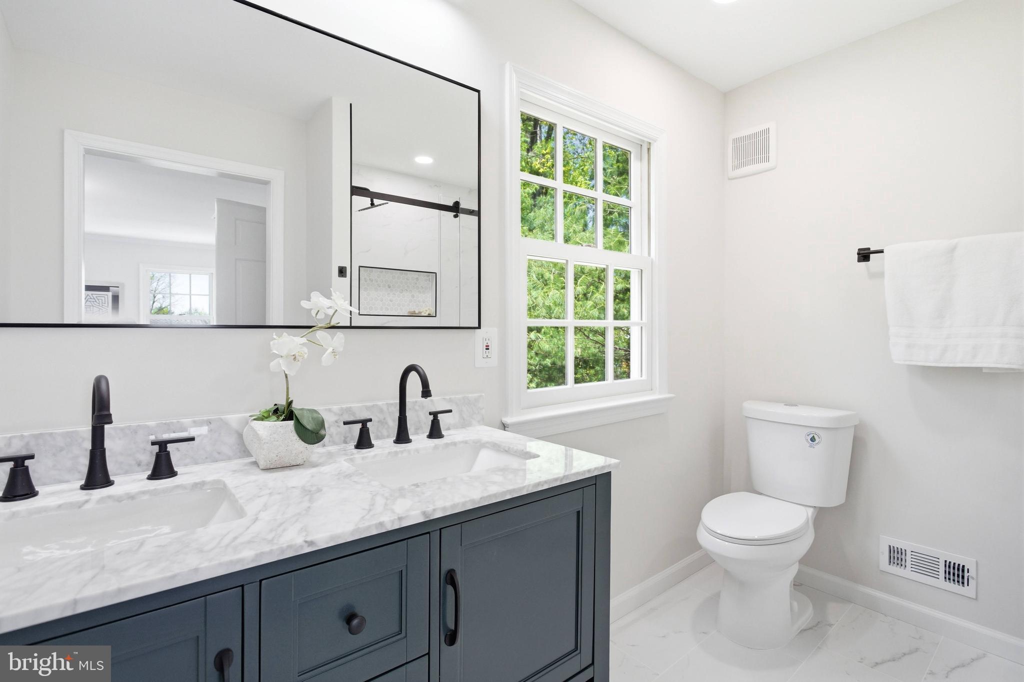 LAKE BRADDOCK - Residential