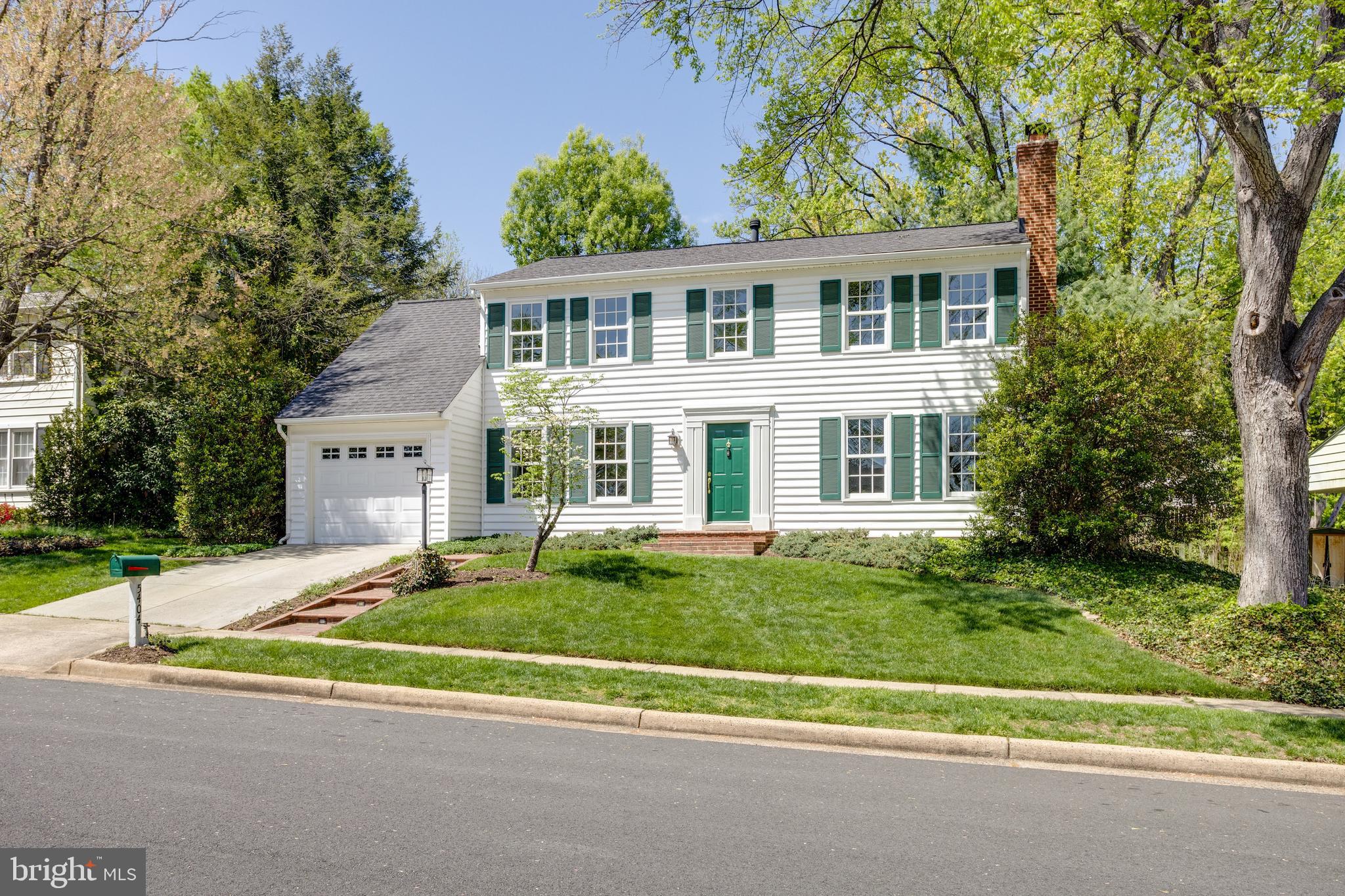 LAKE BRADDOCK - Residential