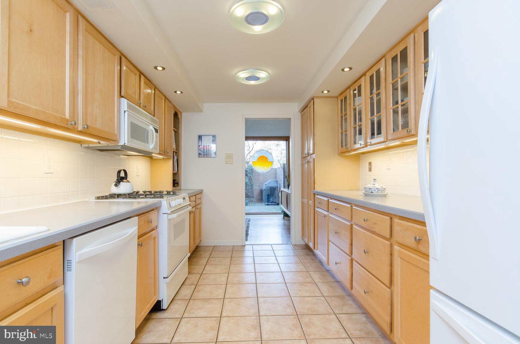 SOCIETY HILL - Residential