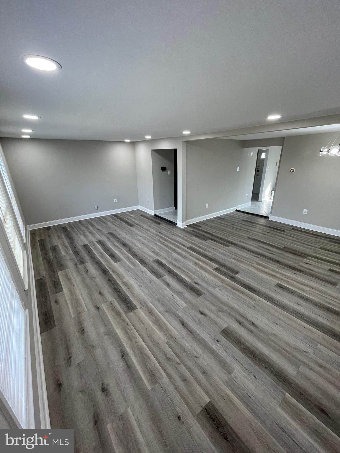 PINEWOOD HILL - Residential Lease