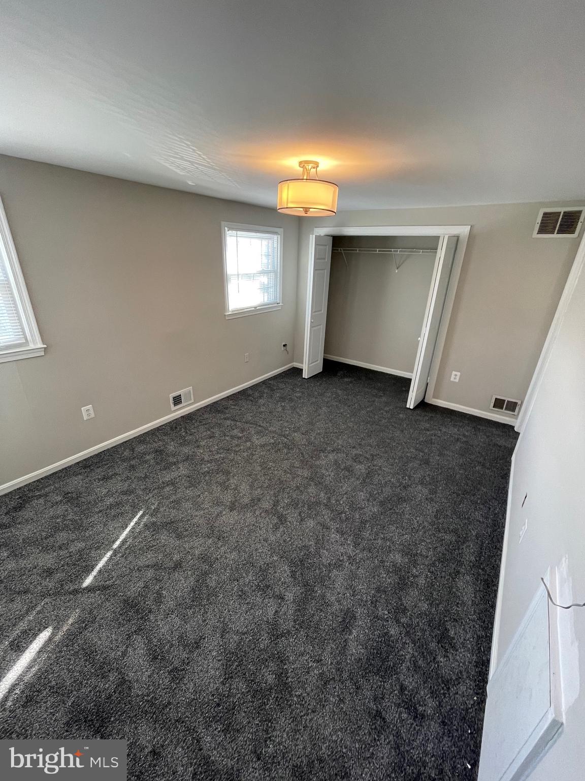 PINEWOOD HILL - Residential Lease