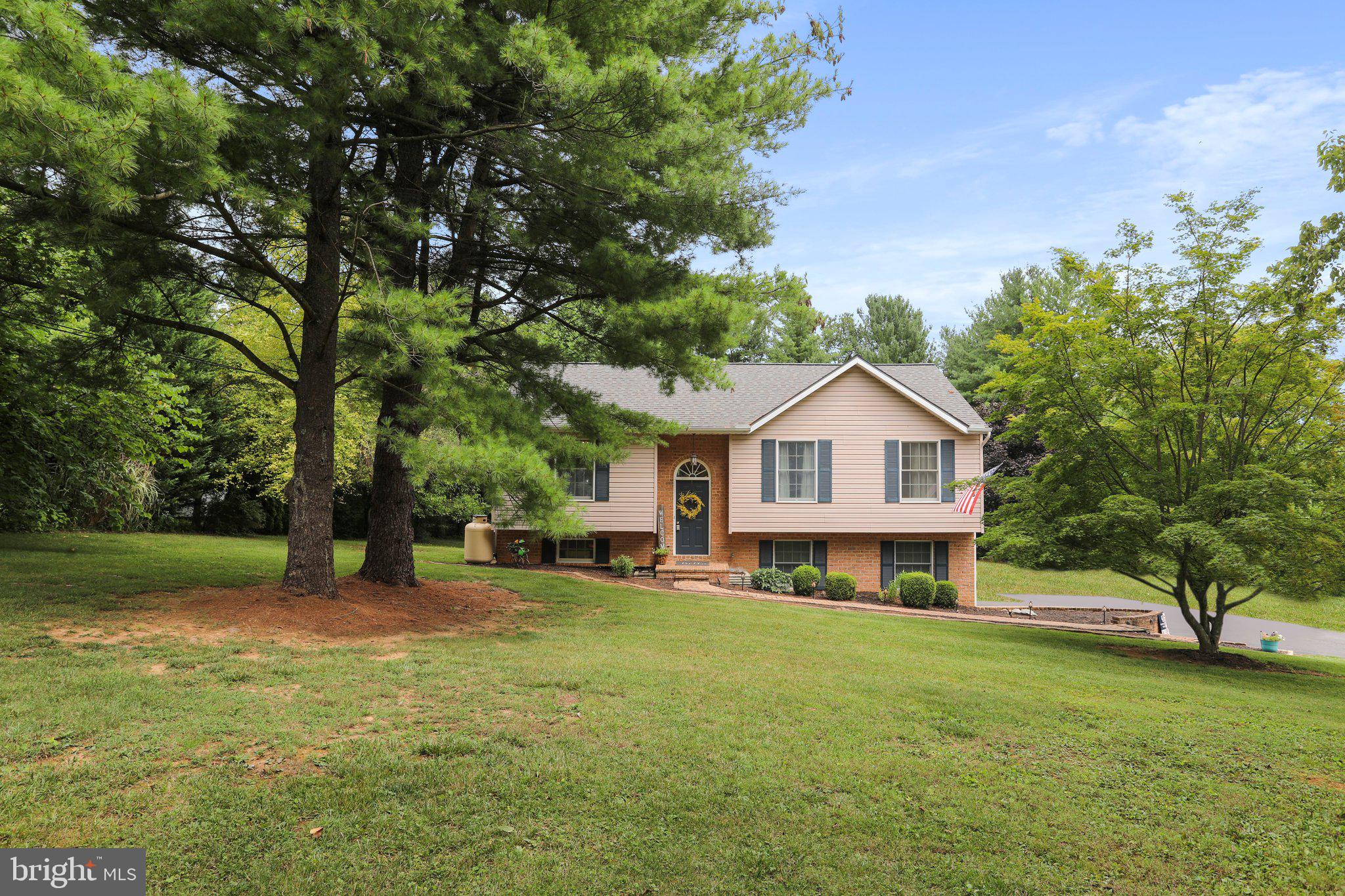 POTOMAC HEIGHTS - Residential