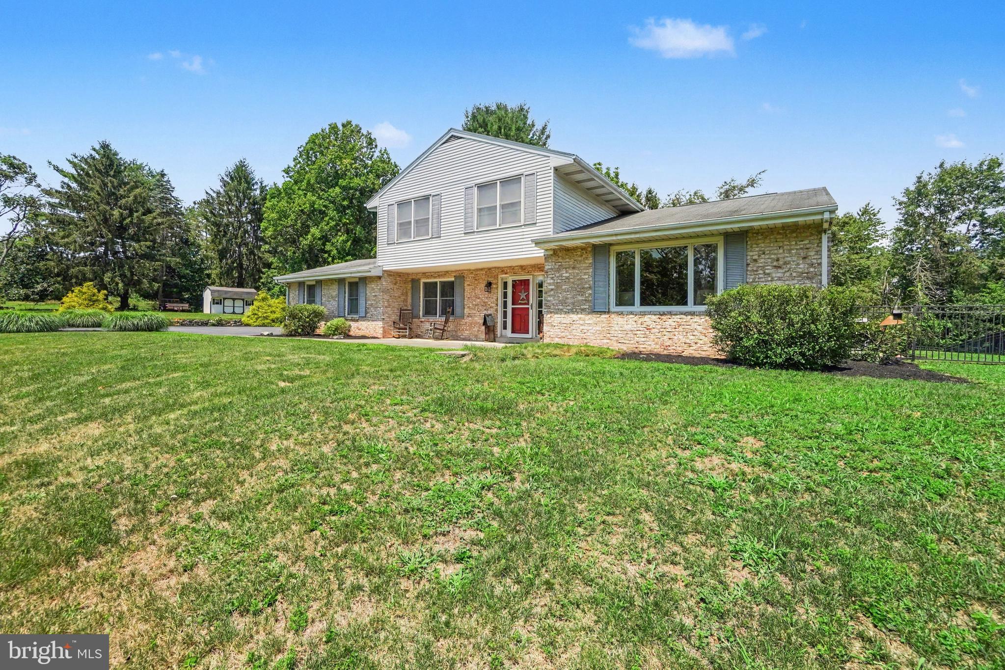 2525 VALLEY ROAD