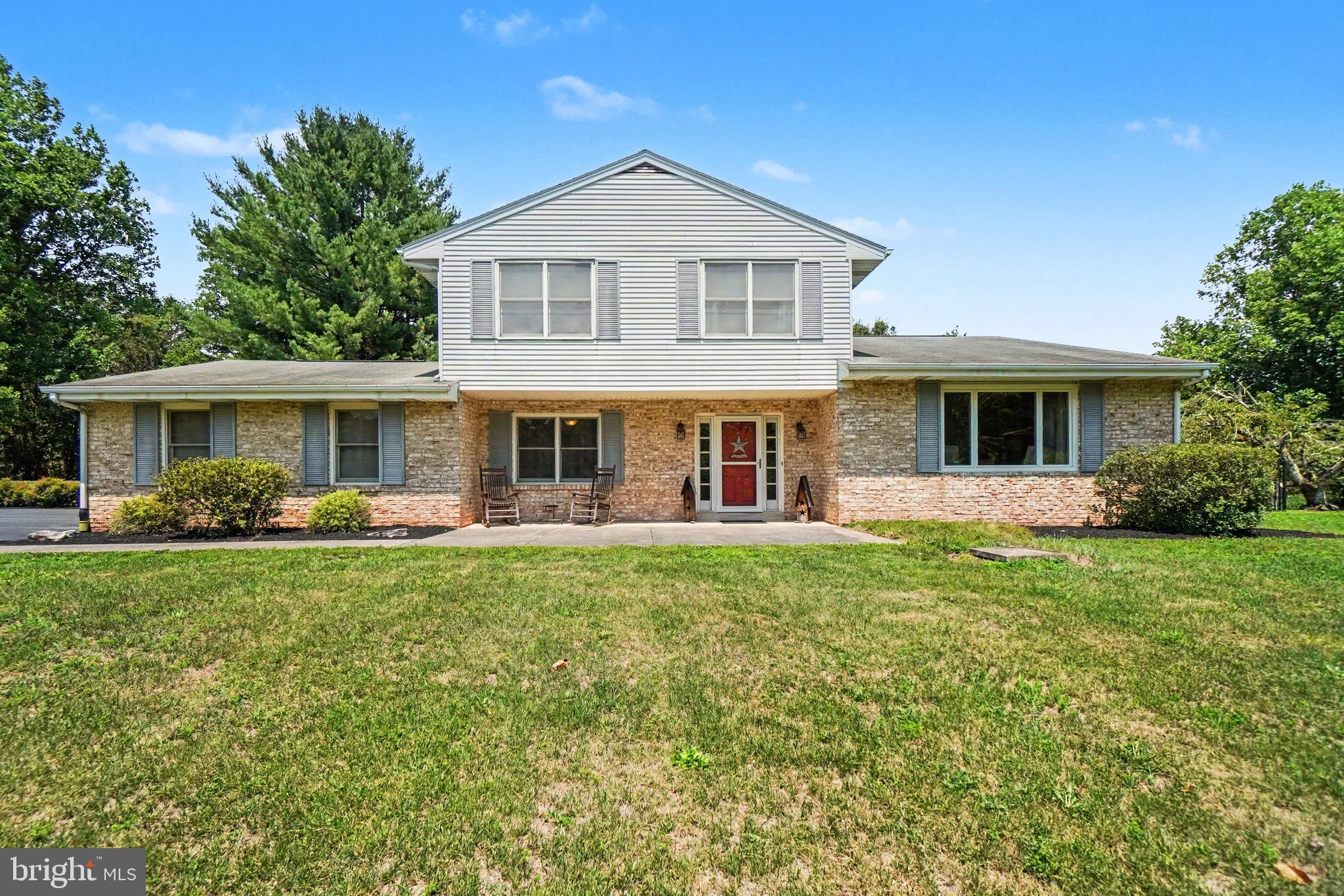 2525 VALLEY ROAD