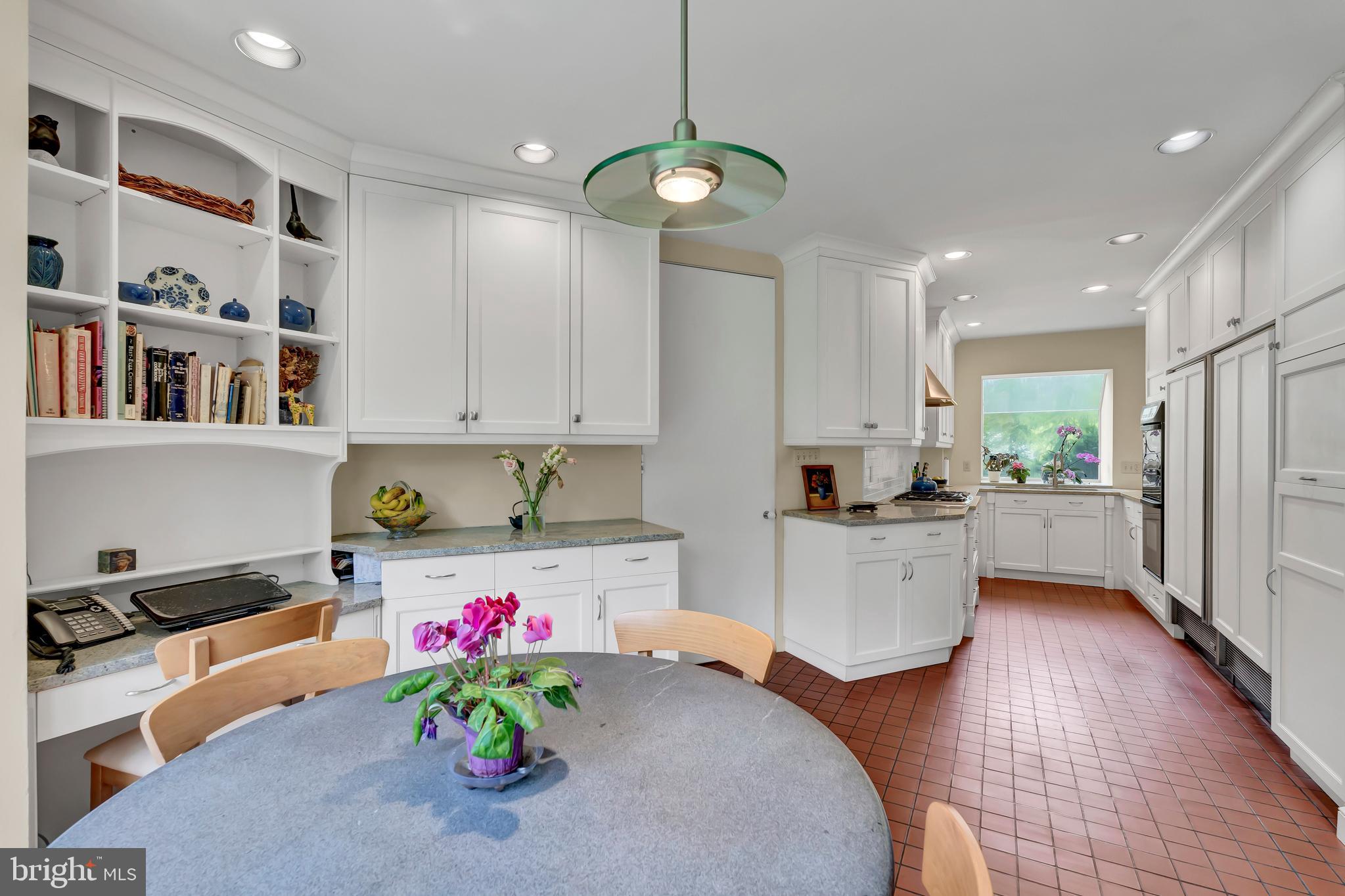 BRADLEY WOODS - Residential