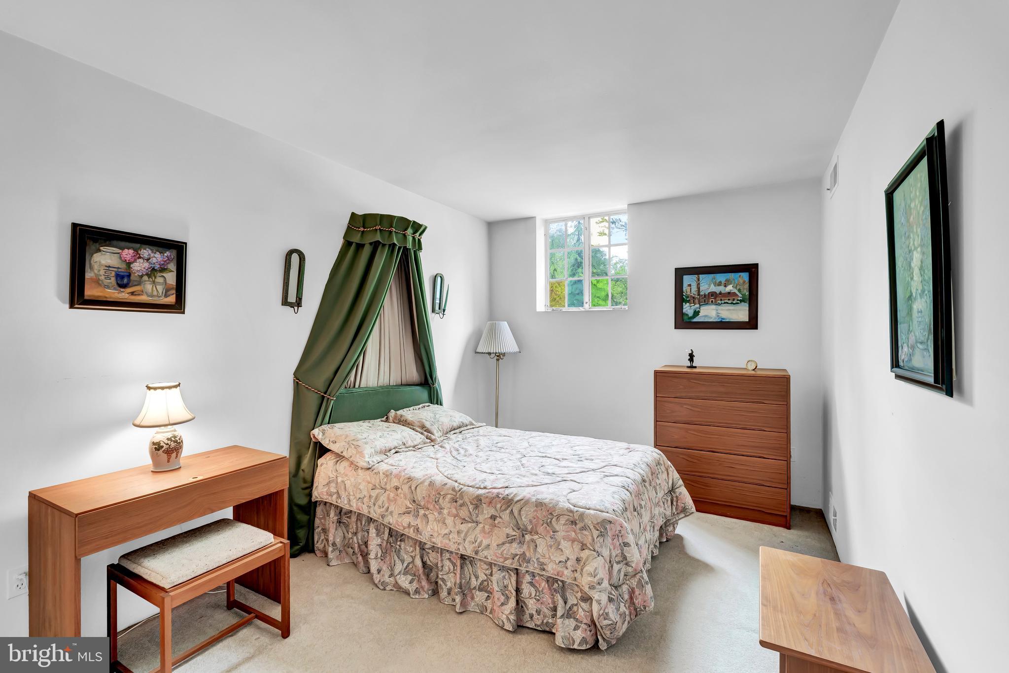 BRADLEY WOODS - Residential