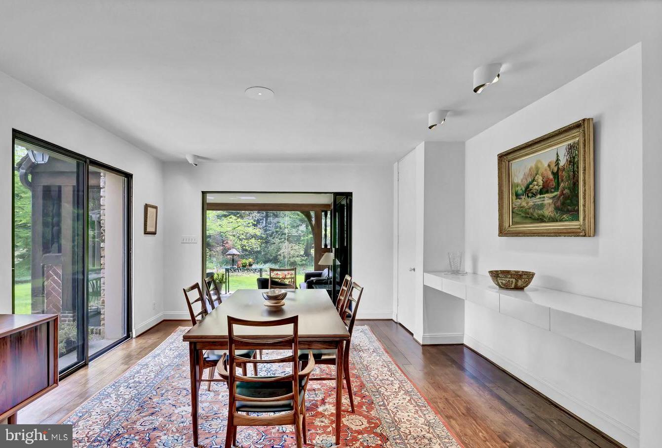 BRADLEY WOODS - Residential