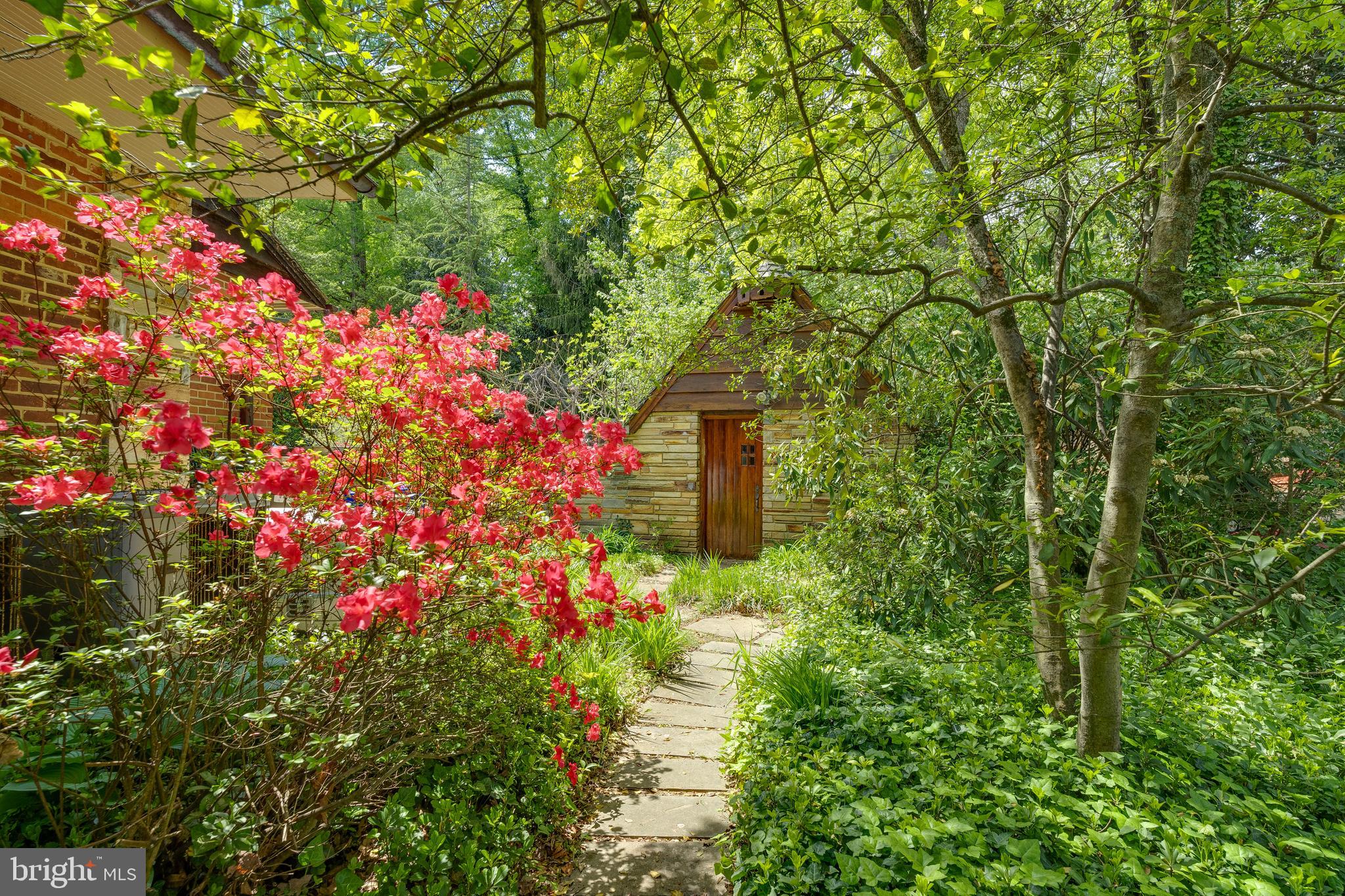 BRADLEY WOODS - Residential