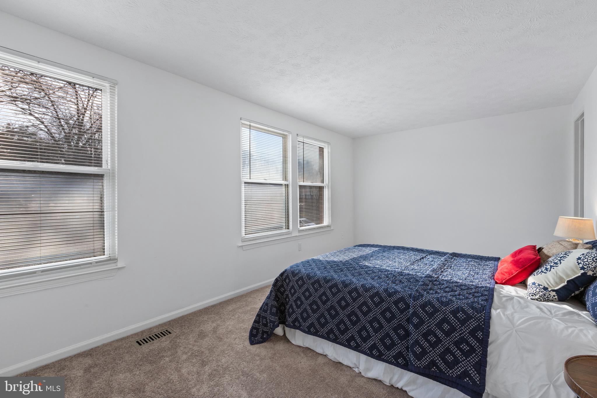 VILLAGE OF KINGS CONTRIVANCE - Residential Lease