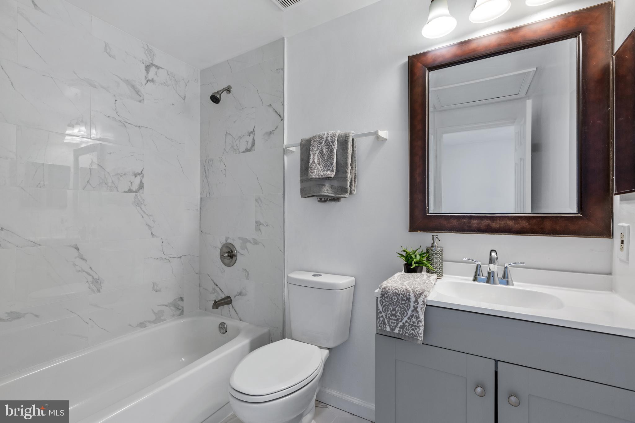 VILLAGE OF KINGS CONTRIVANCE - Residential Lease