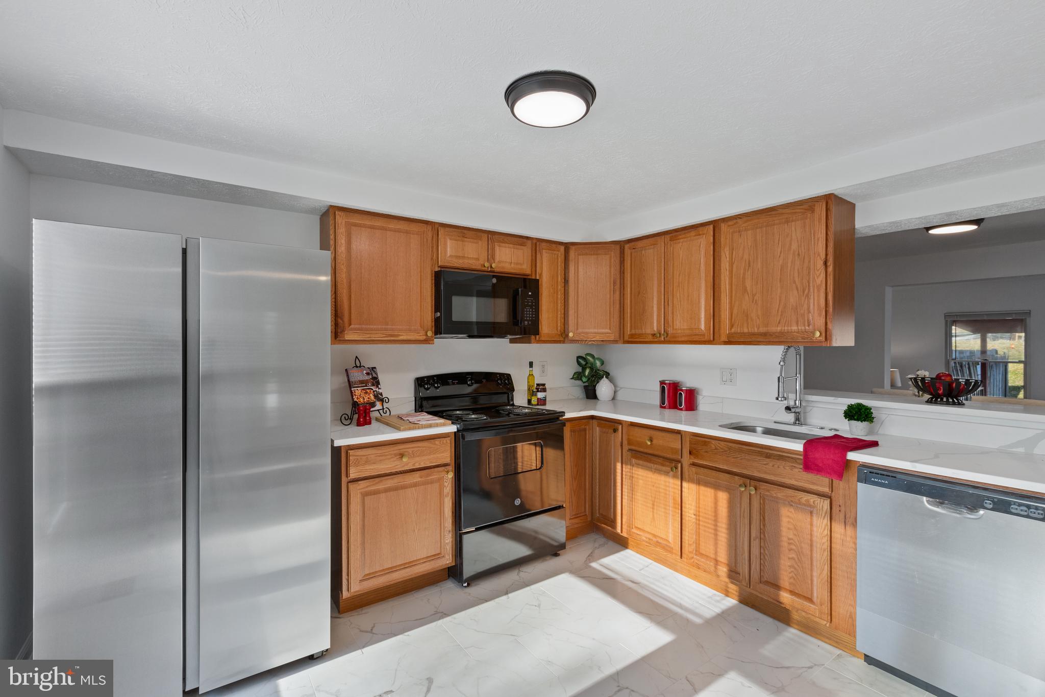 VILLAGE OF KINGS CONTRIVANCE - Residential Lease