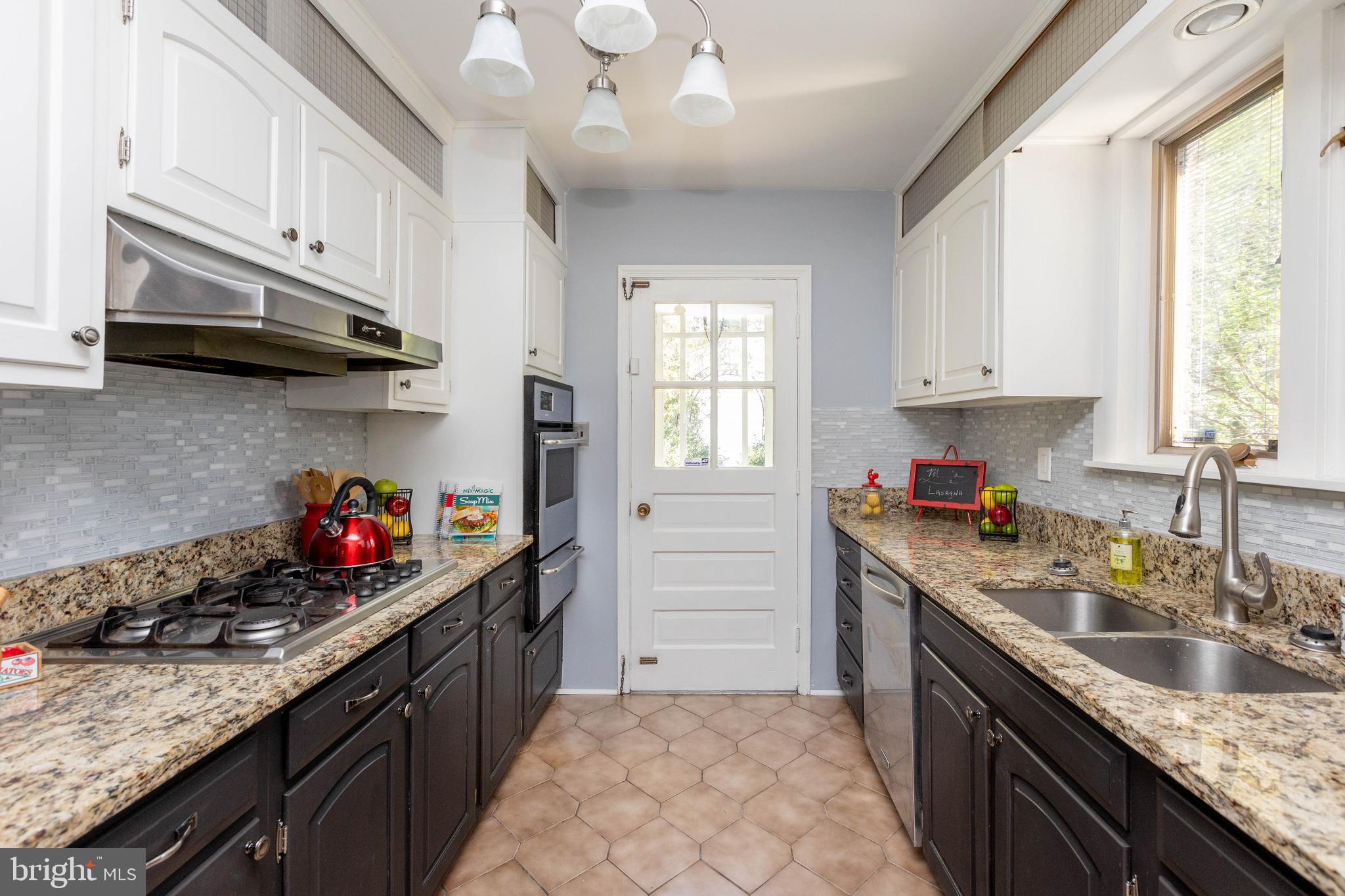 HOMELAND HISTORIC DISTRICT - Residential