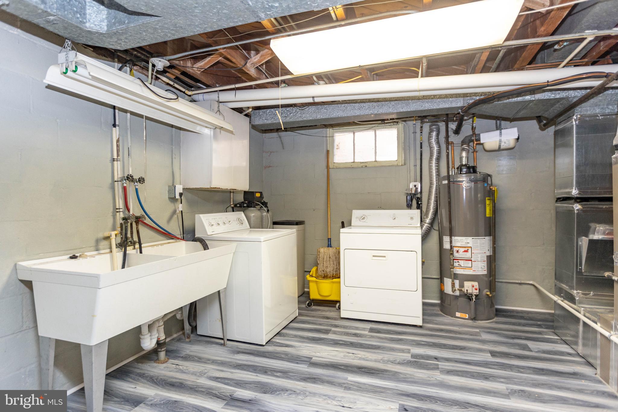 HOMELAND HISTORIC DISTRICT - Residential