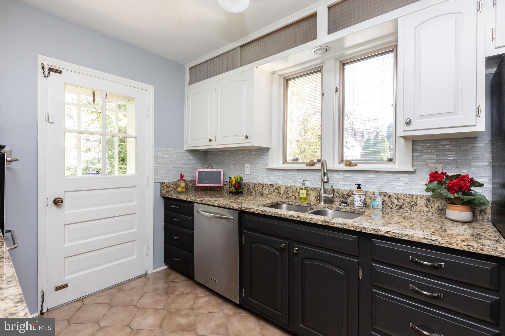 HOMELAND HISTORIC DISTRICT - Residential