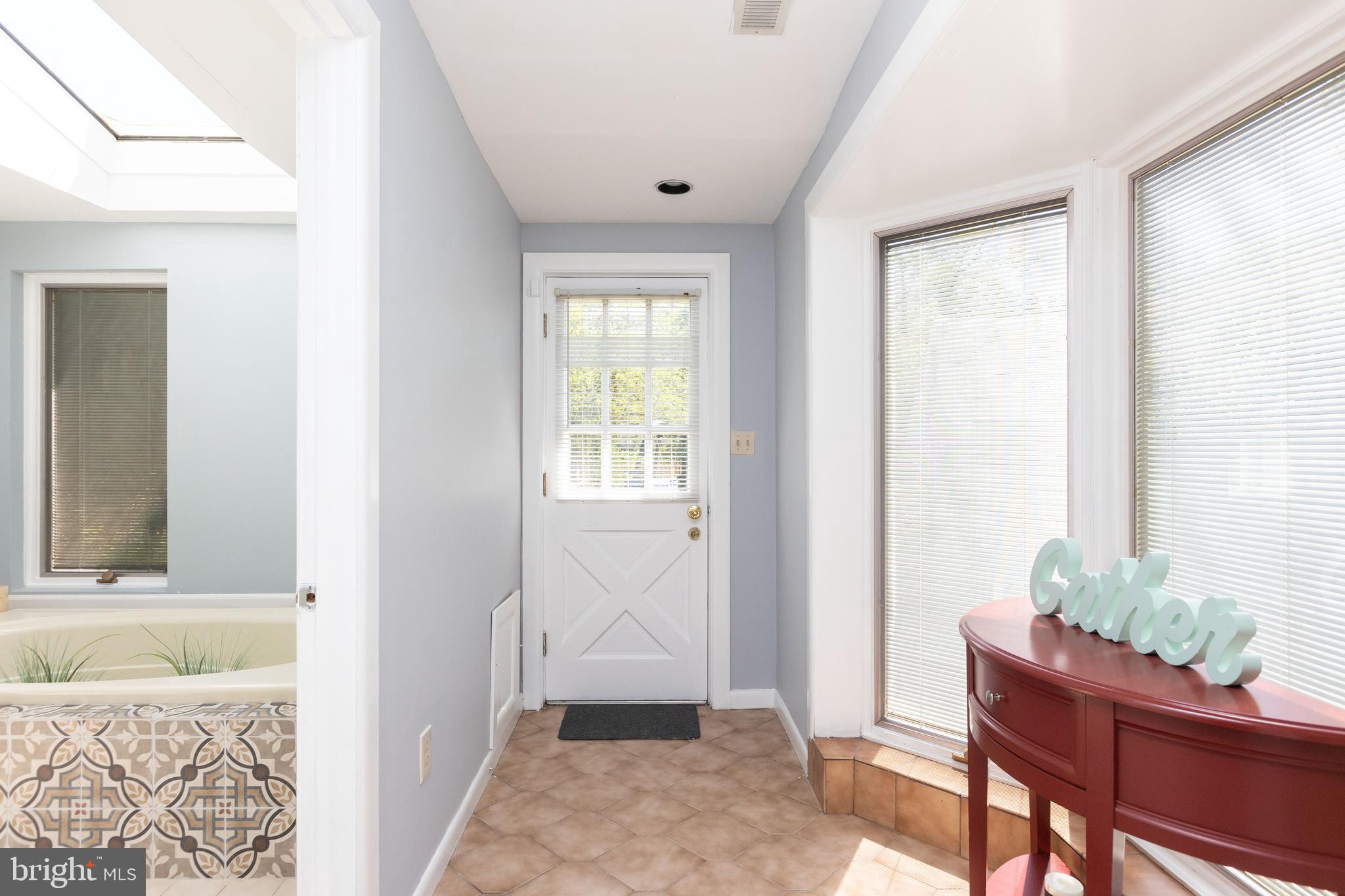 HOMELAND HISTORIC DISTRICT - Residential