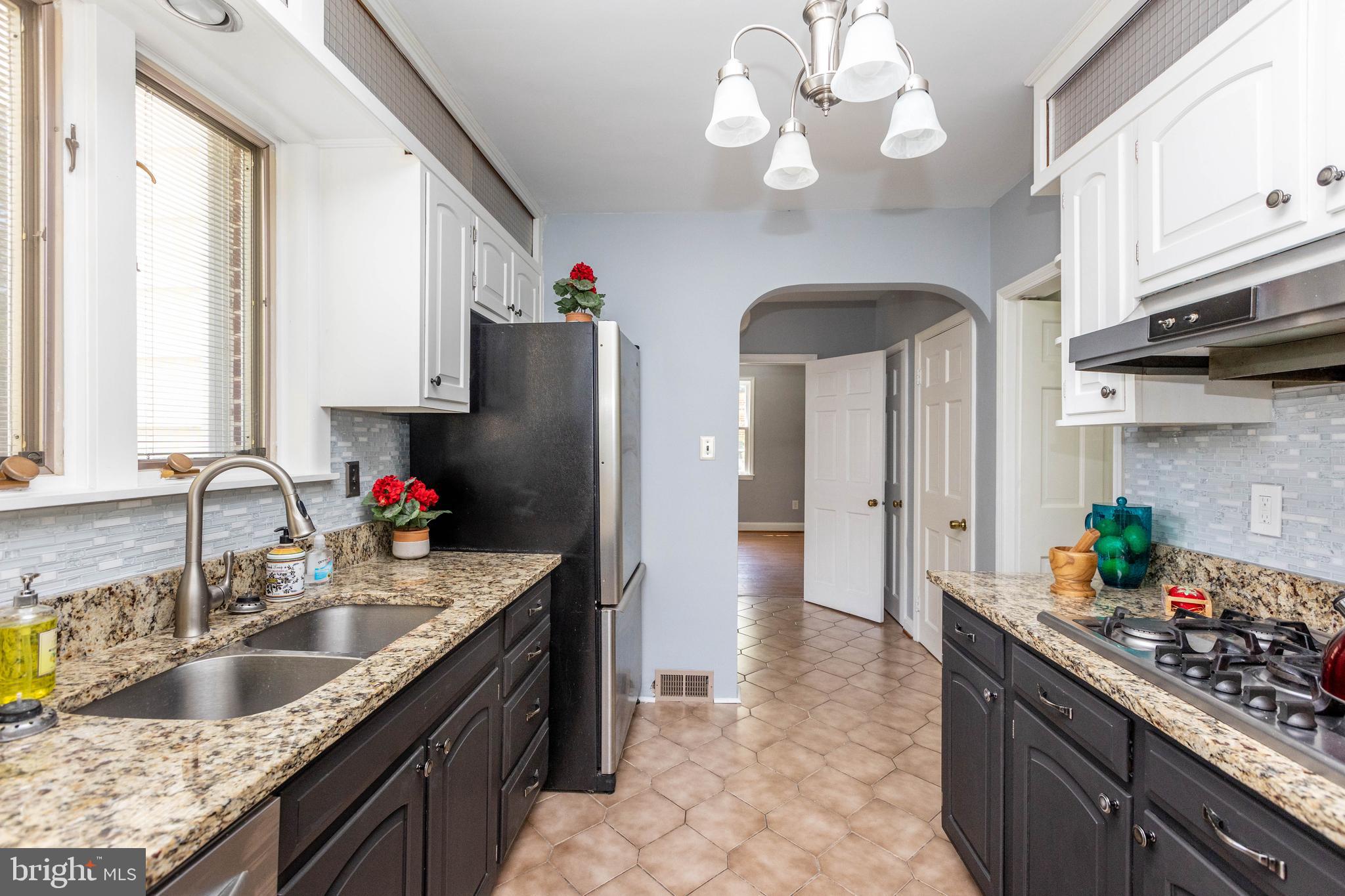 HOMELAND HISTORIC DISTRICT - Residential