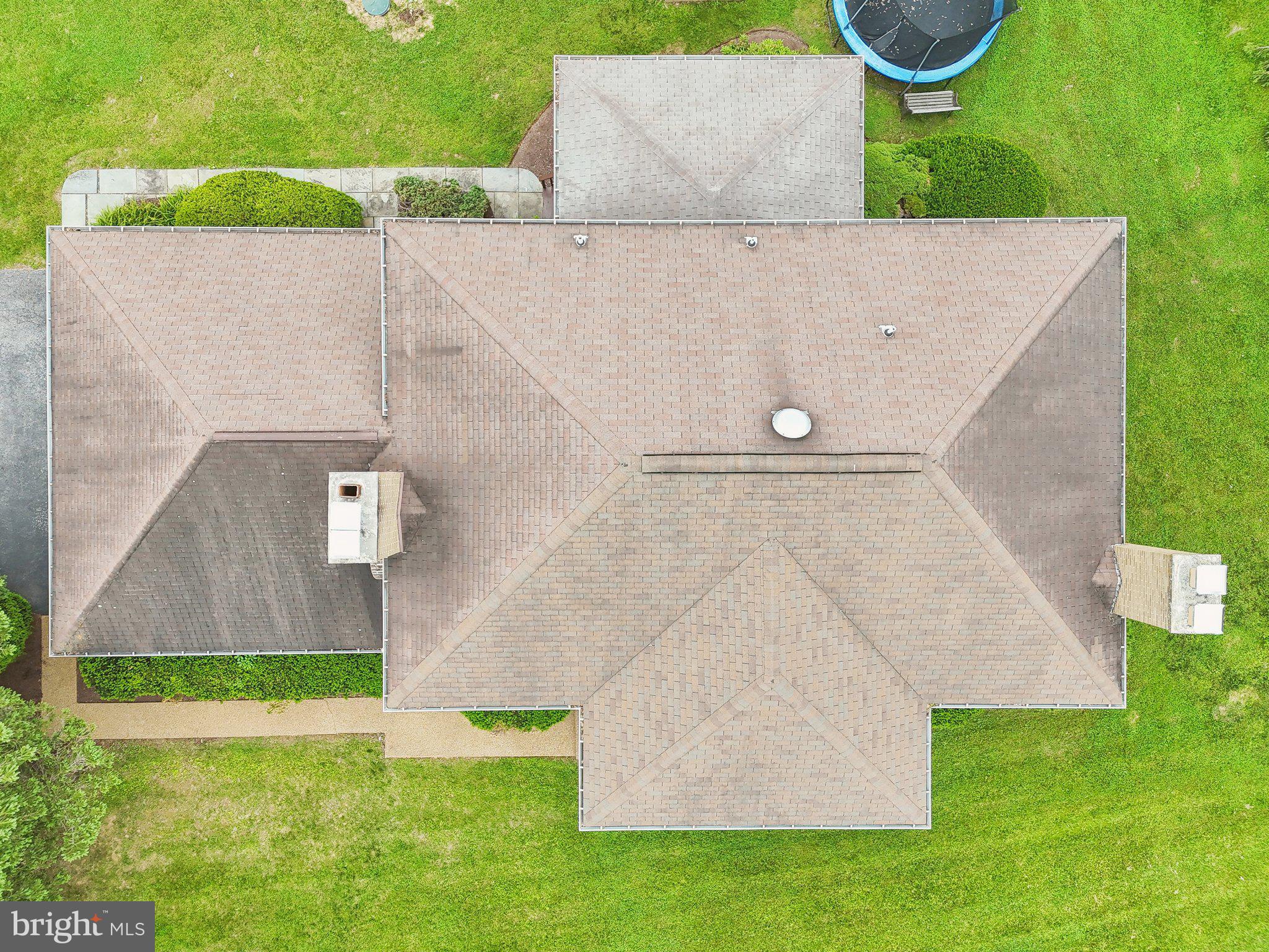 ROLLING KNOLLS - Residential