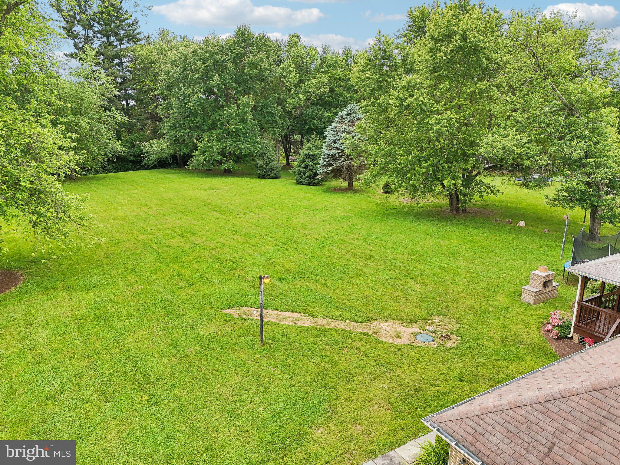 ROLLING KNOLLS - Residential