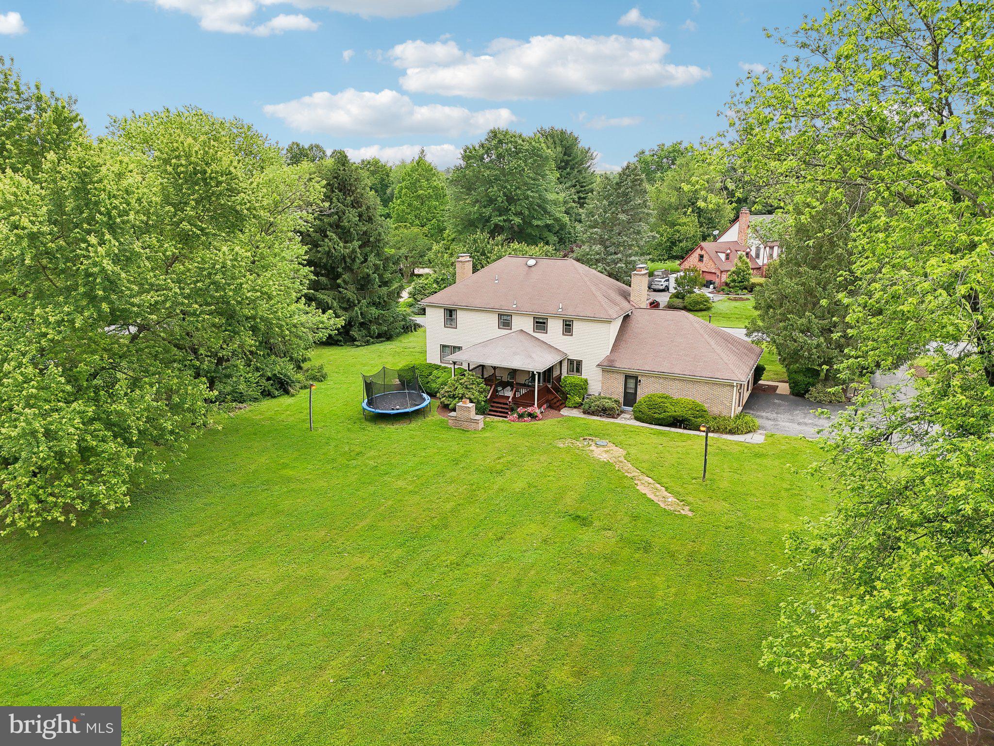 ROLLING KNOLLS - Residential