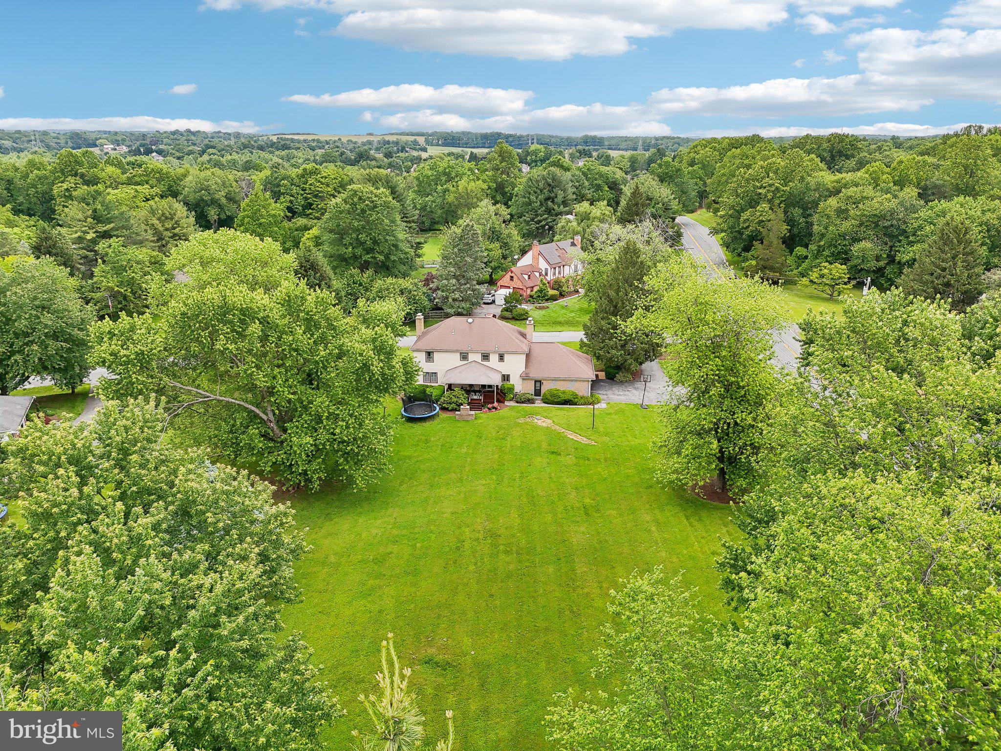 ROLLING KNOLLS - Residential