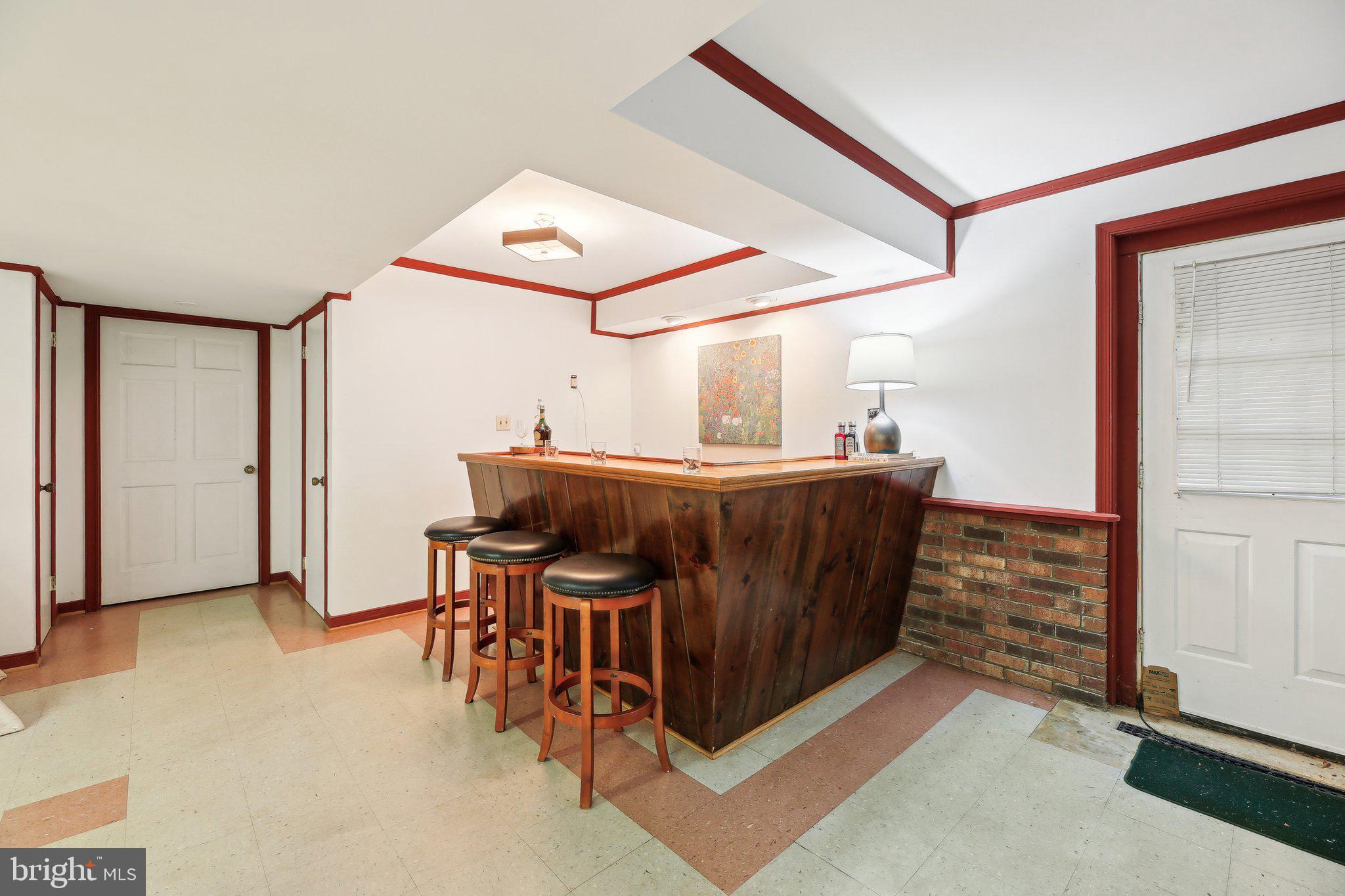 ROLLING KNOLLS - Residential