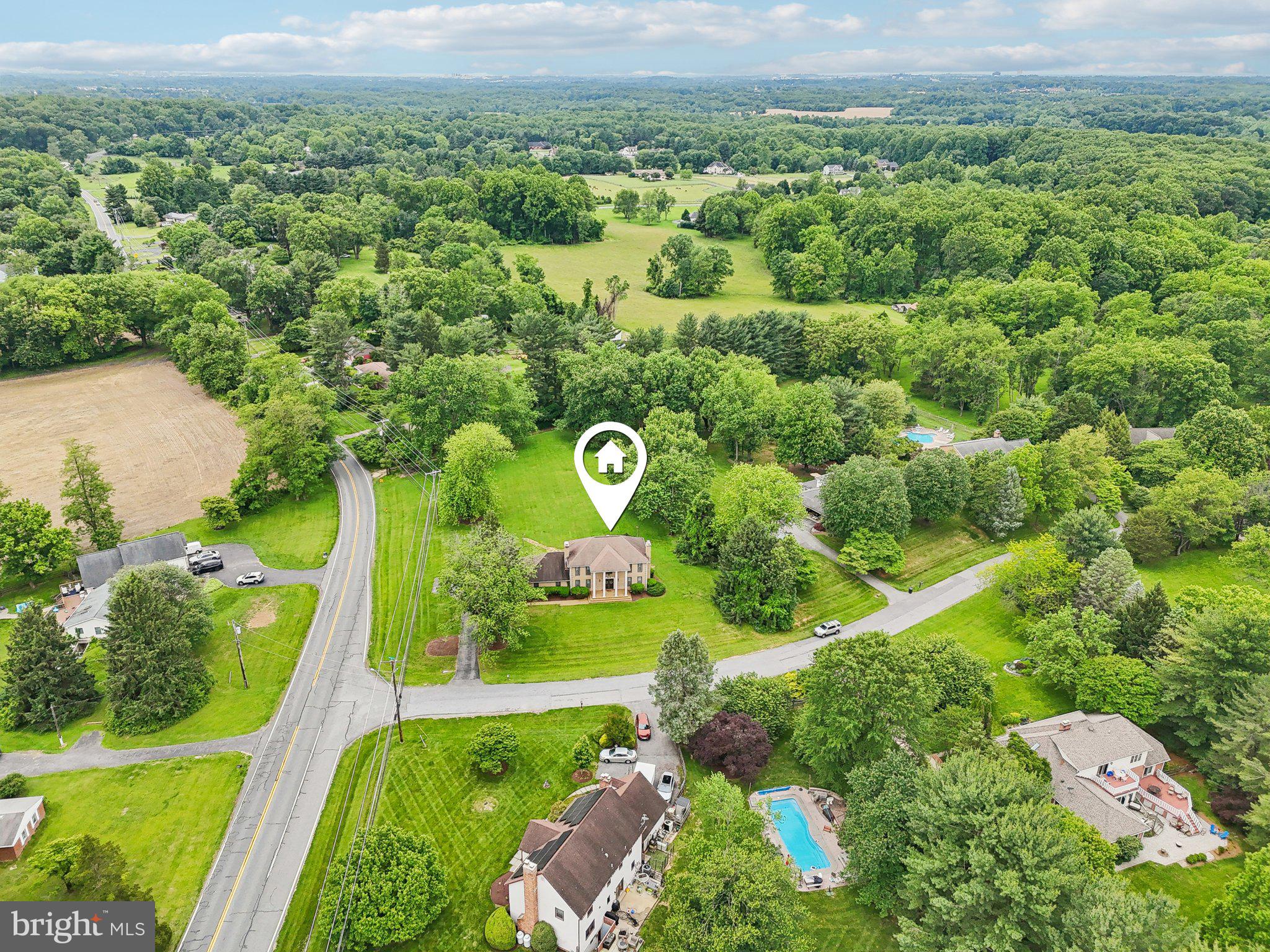 ROLLING KNOLLS - Residential