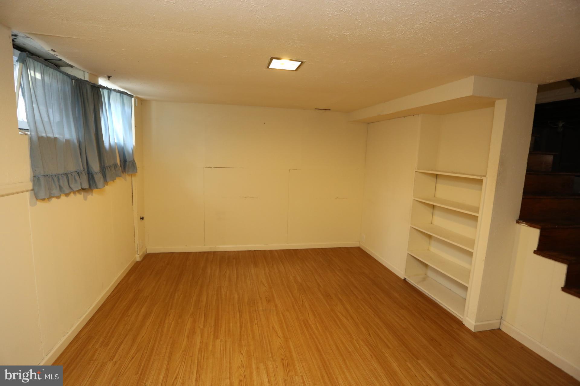 PARKSIDE - Residential Lease