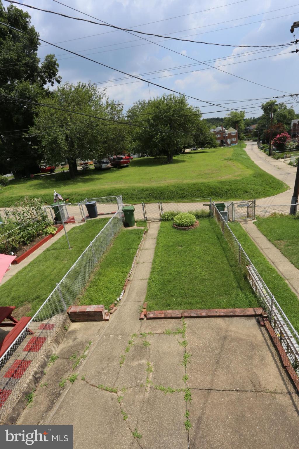 PARKSIDE - Residential Lease