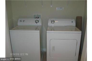 THE RESERVE CONDOMINIUMS - Residential Lease