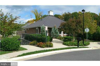 THE RESERVE CONDOMINIUMS - Residential Lease