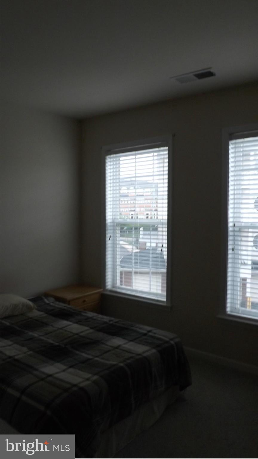 THE RESERVE CONDOMINIUMS - Residential Lease