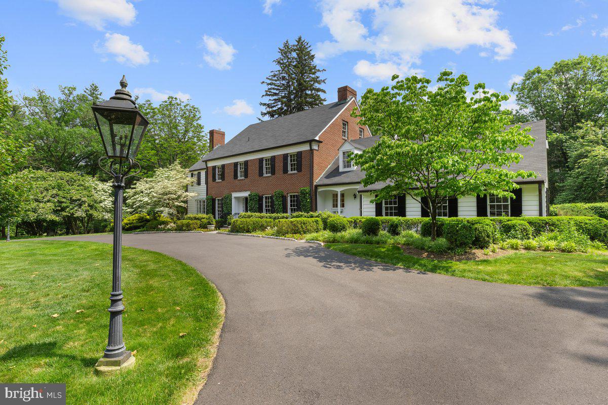 18 WINFIELD ROAD