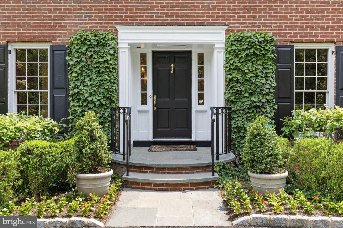 18 WINFIELD ROAD