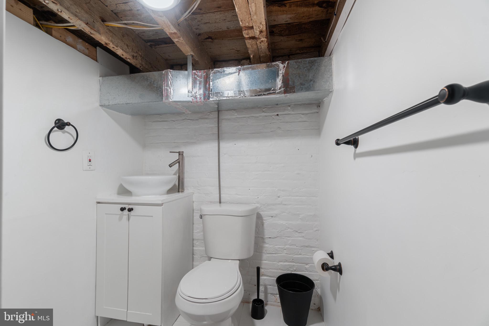 MILTON-MONTFORD - Residential